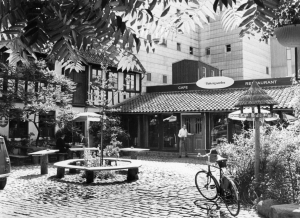 August 1971: Cafe Høkergården